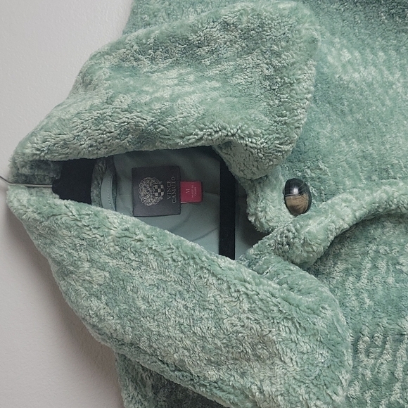 Vince Camuto-NWT-Green Faux Fur Jacket-Size Medium - Picture 8 of 10